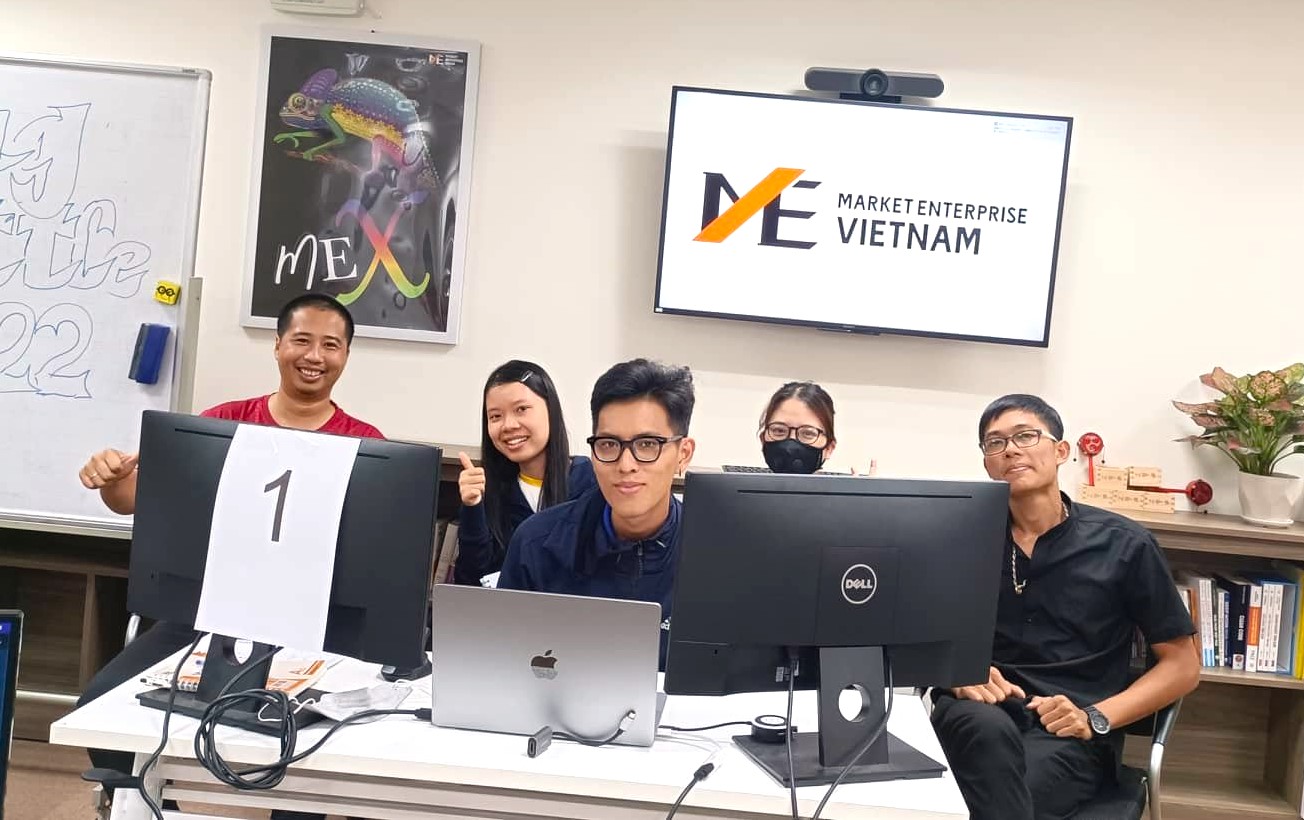 Chuyên mục giới thiệu nhân viên mới – Bạn Đào Khánh Ngân - IT Comtor ...